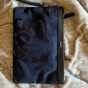Michael Kors Wristlet